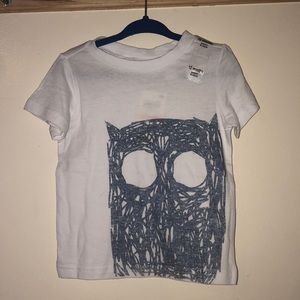 Infant t-shirt with owl decal